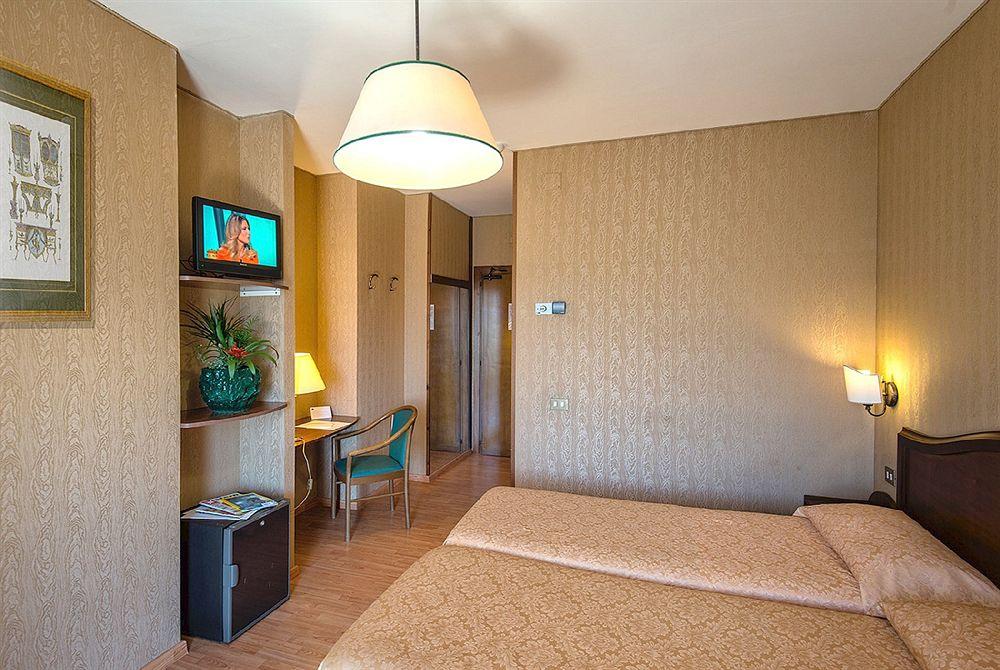 Park Hotel Blanc Et Noir Rzym Zewnętrze zdjęcie