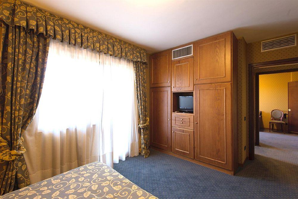 Park Hotel Blanc Et Noir Rzym Zewnętrze zdjęcie