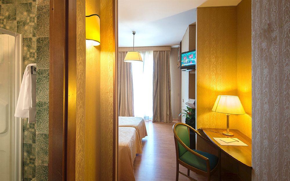 Park Hotel Blanc Et Noir Rzym Zewnętrze zdjęcie